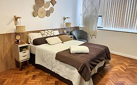 Excelente Studio no centro em frente ao metrô